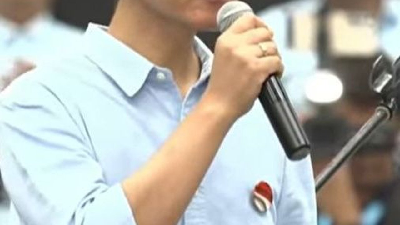 FX Rudy Tidak akan Pecat Gibran dari PDIP Tetapi Minta Mengundurkan Diri