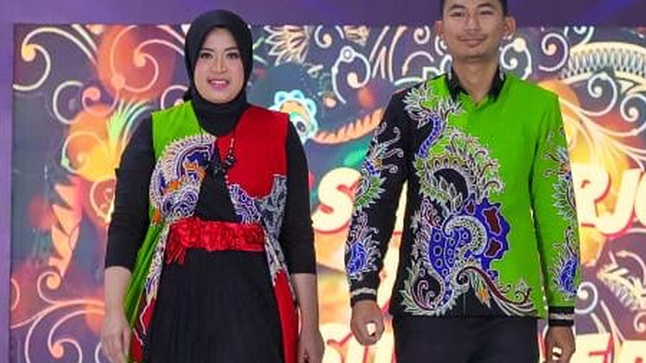 Fashion Show Sita Perhatian Pengunjung di Ajang Job Fair 2023 Kemnaker