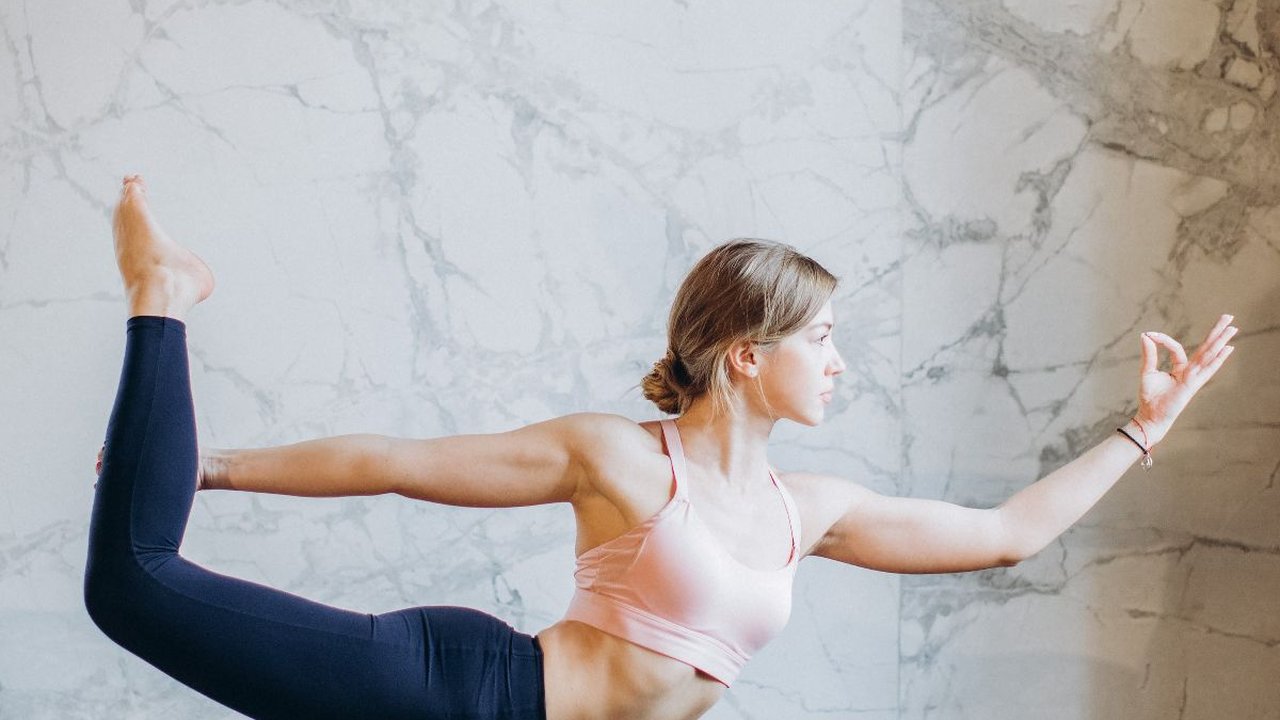 Kamu Wajib Tahu! Ini 5 Manfaat Melakukan Yoga, Salah Satunya Bisa Meningkatkan Mood