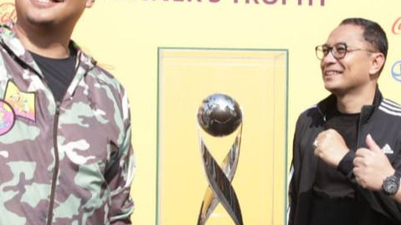 Momen Trofi Piala Dunia U-17 2023 Dipamerkan di Surabaya