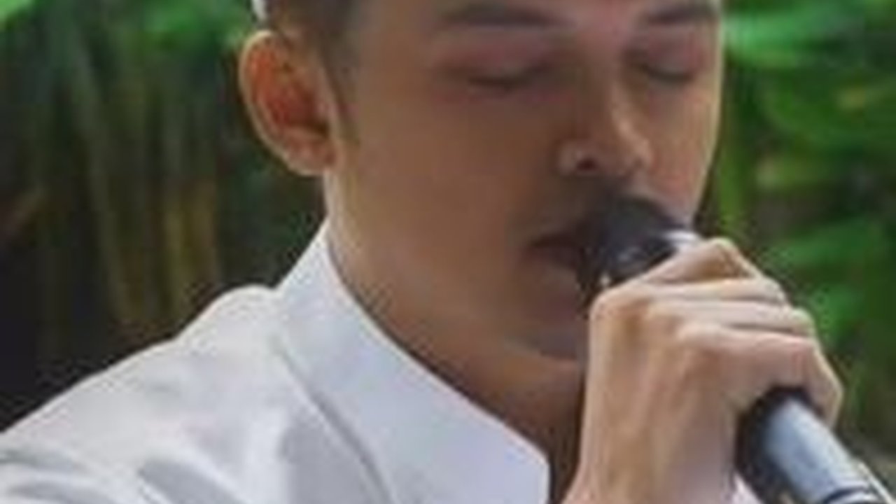 Lepas Status Duda, 8 Foto Pernikahan Dodi Hidayatullah , Sang Istri Bikin Netizen Penasaran!