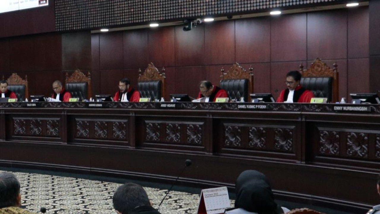 Pemohon Cabut Gugatan Batas Usia Capres-Cawapres di MK, Peluang Gibran Kandas?