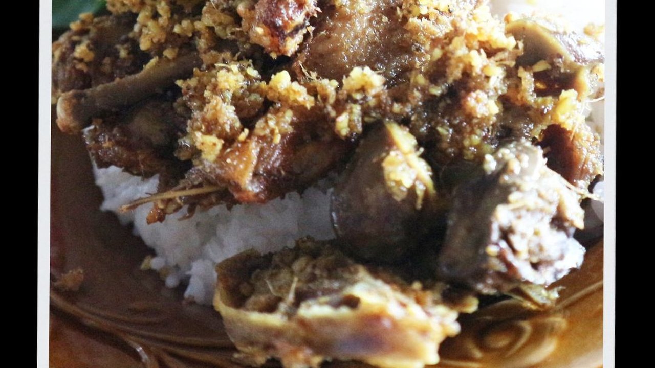 Resep Bebek Goreng Kremes Meresap Bumbu ala Bebek Sinjay