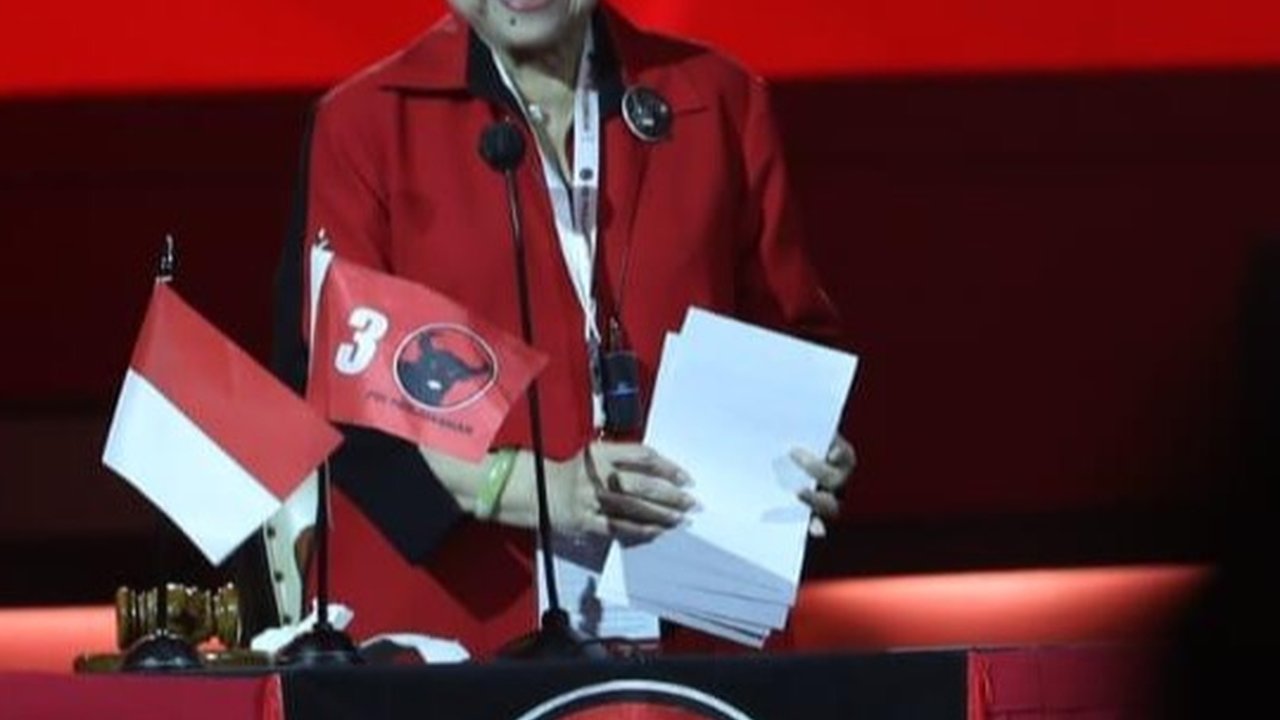Sekjen PDIP Akui Ada Pertemuan Megawati dan Khofifah Bahas Pemerintahan ke Depan