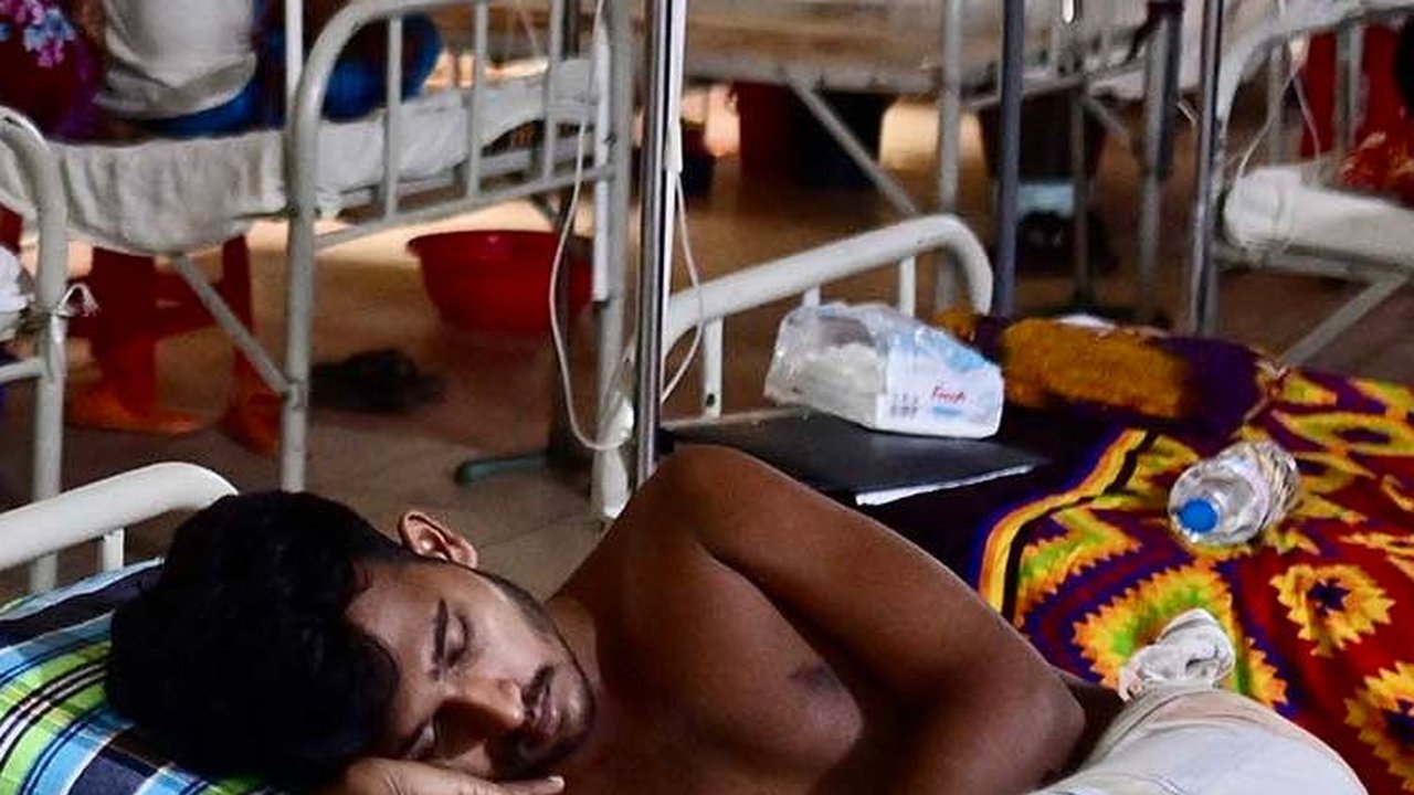 FOTO: Bangladesh Dilanda Wabah DBD Paling Parah, 1.000 Orang Tewas dan Pasien di RS Membeludak