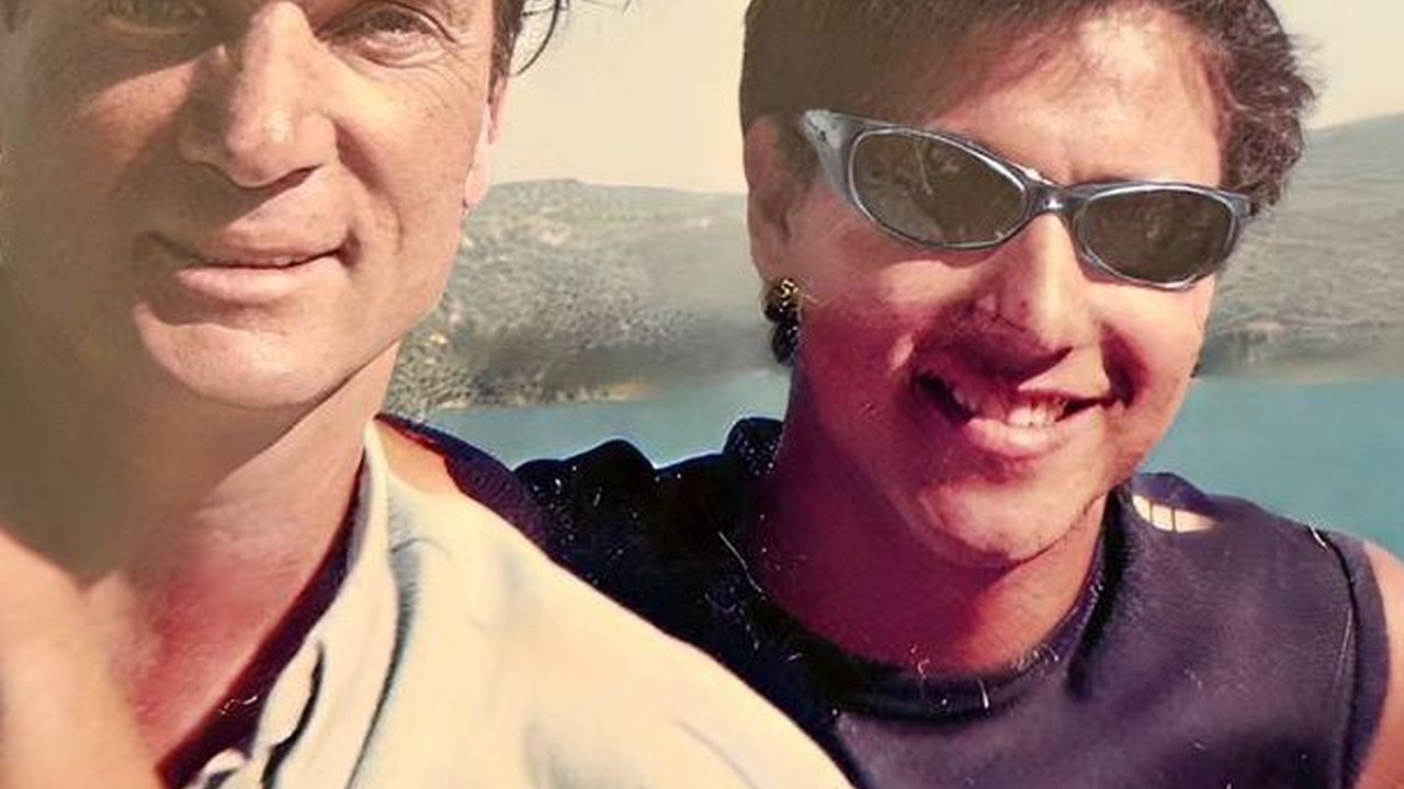 Hamish Daud Suami Penyanyi Raisa Berduka, Ayah Sambung Meninggal Dunia