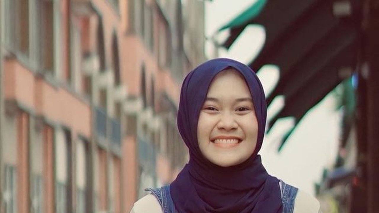Dikabarkan Dekat dengan Aming, Ini Potret Terbaru Penyanyi Alma Thania