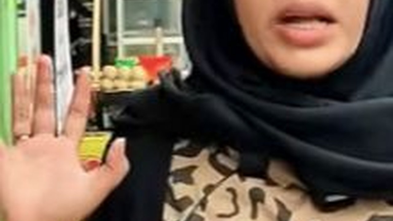 Buka Usaha Baru 4 Bulan, Wanita Muda ini Bisa Beli Mobil dan Rumah Cash Padahal Pernah Dinyinyiri