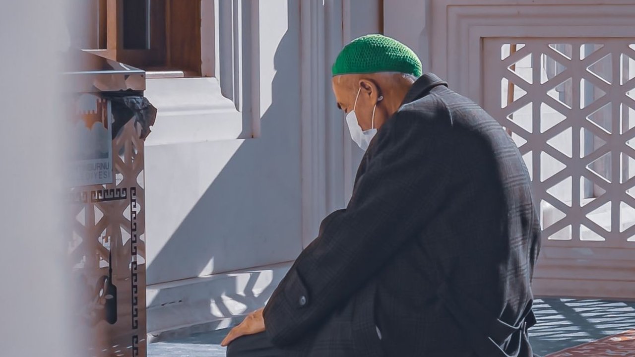 Doa Setelah Sholat Fardhu Singkat, Mudah Dihafal dan Diamalkan Setiap Hari
