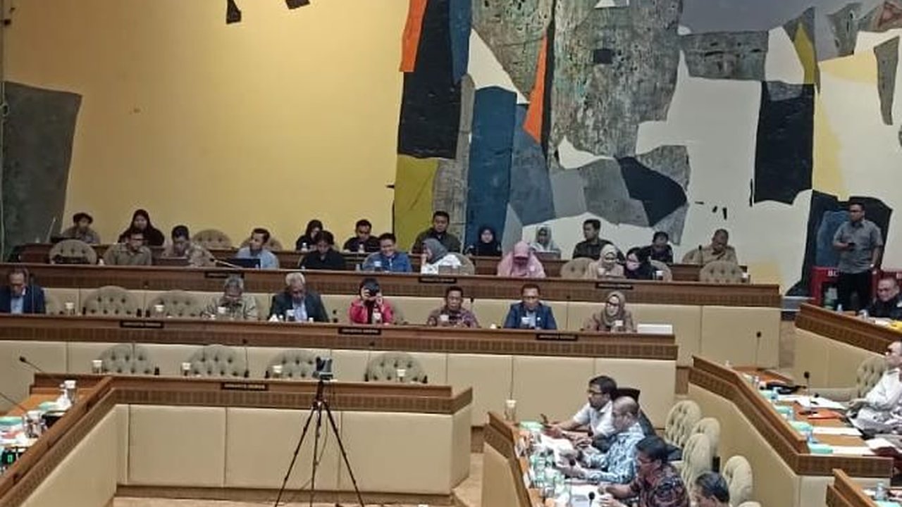 DPR Cecar KPU: Kalau Masih Pakai PKPU 19/2023, Apakah Pendaftaran Capres-Cawapres Sah?