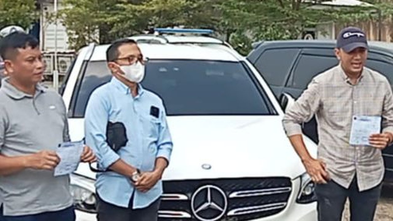 Resmi Ditilang, Tiga Pengemudi Mobil Mewah Putar Balik dan Lawan Arah di Tol Desari Minta Maaf