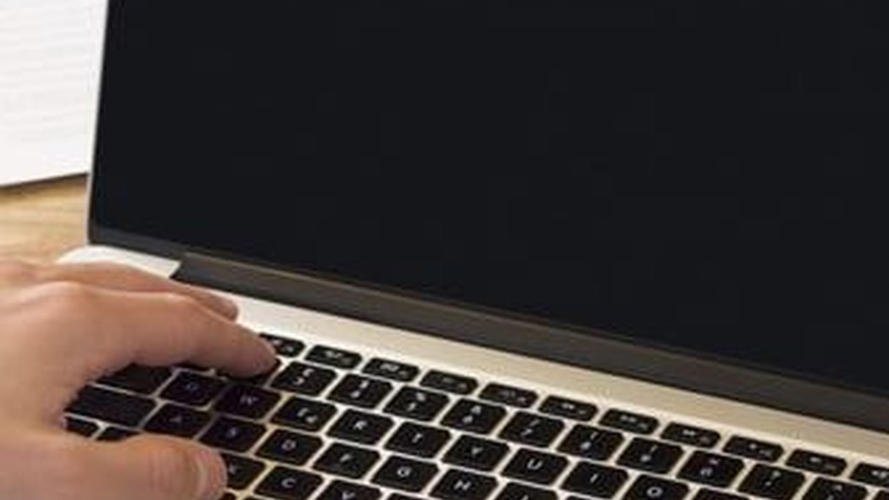 Mengatasi Layar Laptop Hitam berdasarkan Penyebabnya, Mudah Dipraktikkan