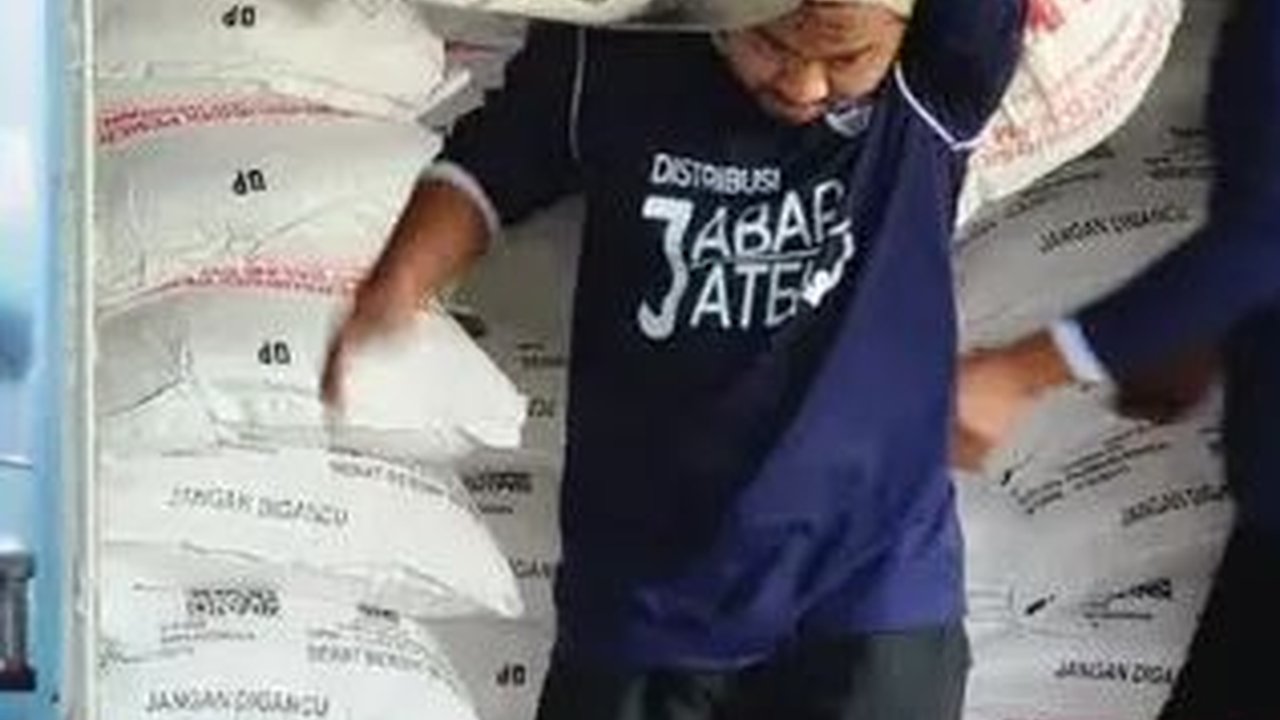 Pemerintah Bakal Impor 1 Juta Ton Beras Asal China, Erick Thohir Bilang Begini