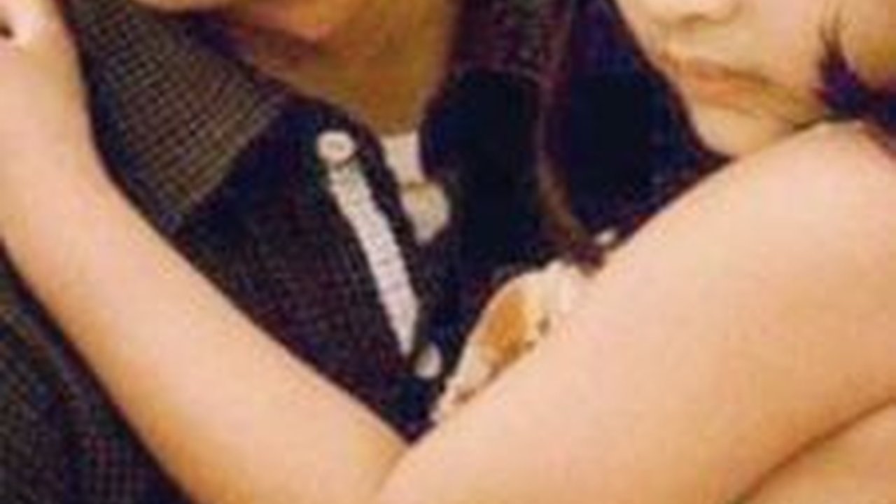Bocah Lucu yang Digendong Ariel NOAH Kini Jadi Gadis Cantik Mirip Ibunya,  Ini Transformasinya