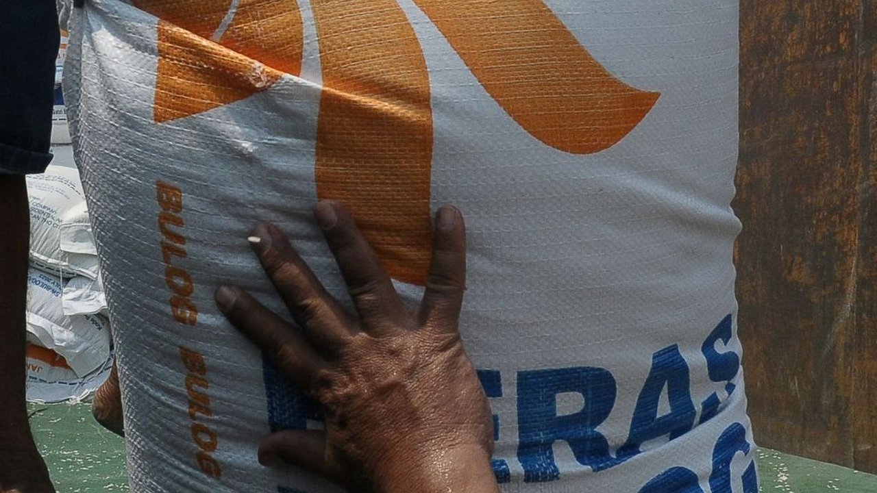 FOTO: Pasokan 1,7 Juta Ton Beras Bulog Masih Aman Sampai Panen Raya Tahun Depan