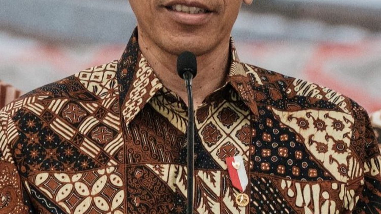 Jokowi Bangga Indonesia Bakal Punya Peta Jalan Digital, Tapi Terkendala Proyek BTS 4G Kominfo