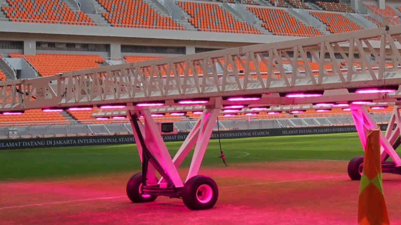 Habiskan Rp14,9 Miliar untuk Growlight Rumput JIS
