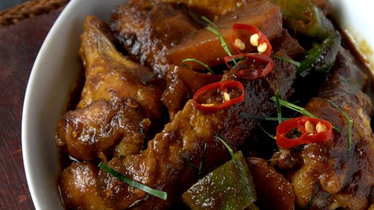 Fun Fact Ayam Kecap yang Selalu Hadir dalam Hajatan Orang Indonesia, Sudah Tahu Apa Saja?