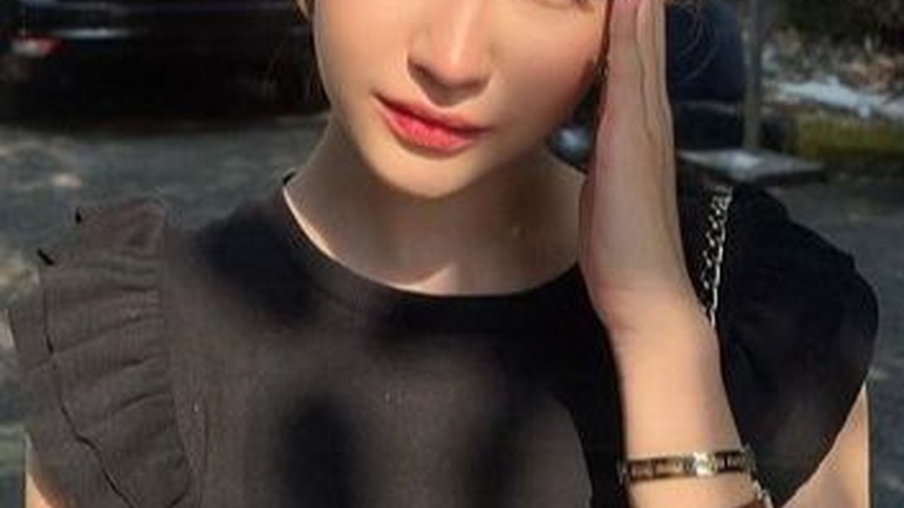 8 Foto Cantik Sandrinna Michelle yang Sudah Beranjak Dewasa