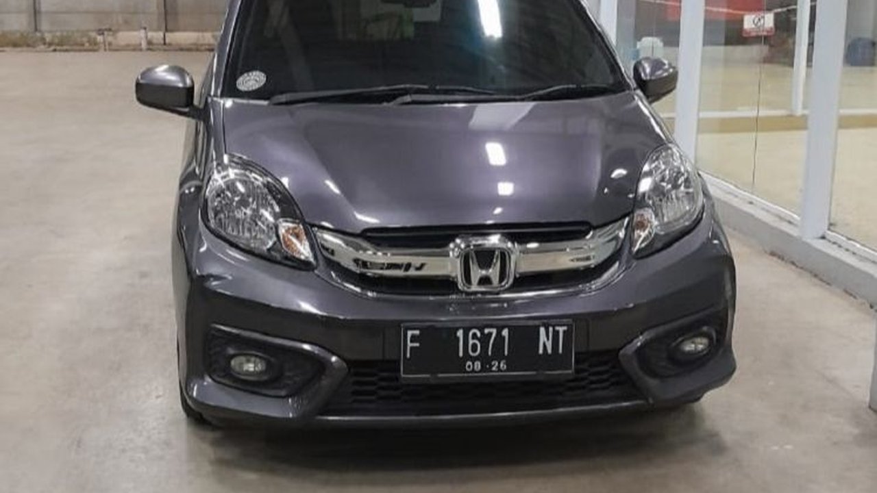 Mobil Mantan Kepala Bea Cukai Makassar Adhi Pramono Disita KPK