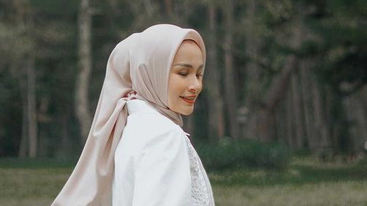 Intip Sederet Potret Soraya Larasati Usai Putuskan Berhijab, Semakin Cantik dan Bikin Pangling