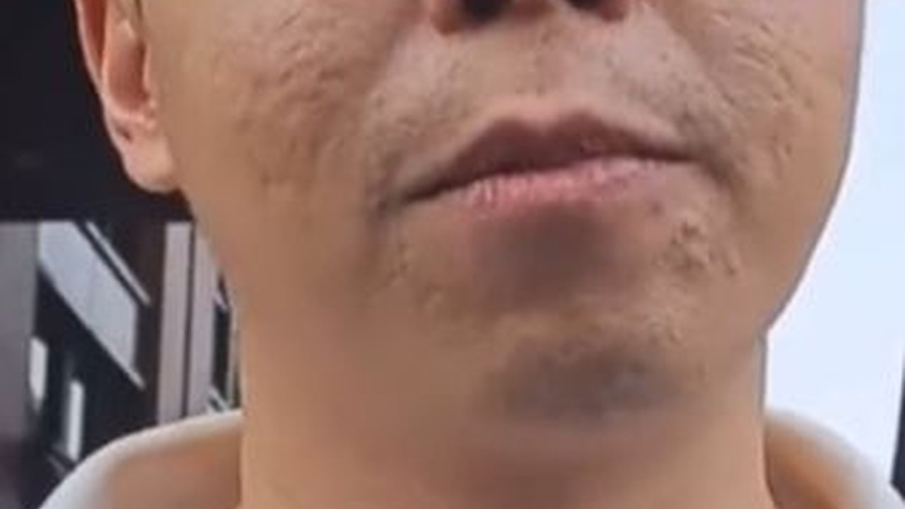 8 Potret Wajah Artis 'Korban' Kamera Wartawan, Ada yang disabut Burik