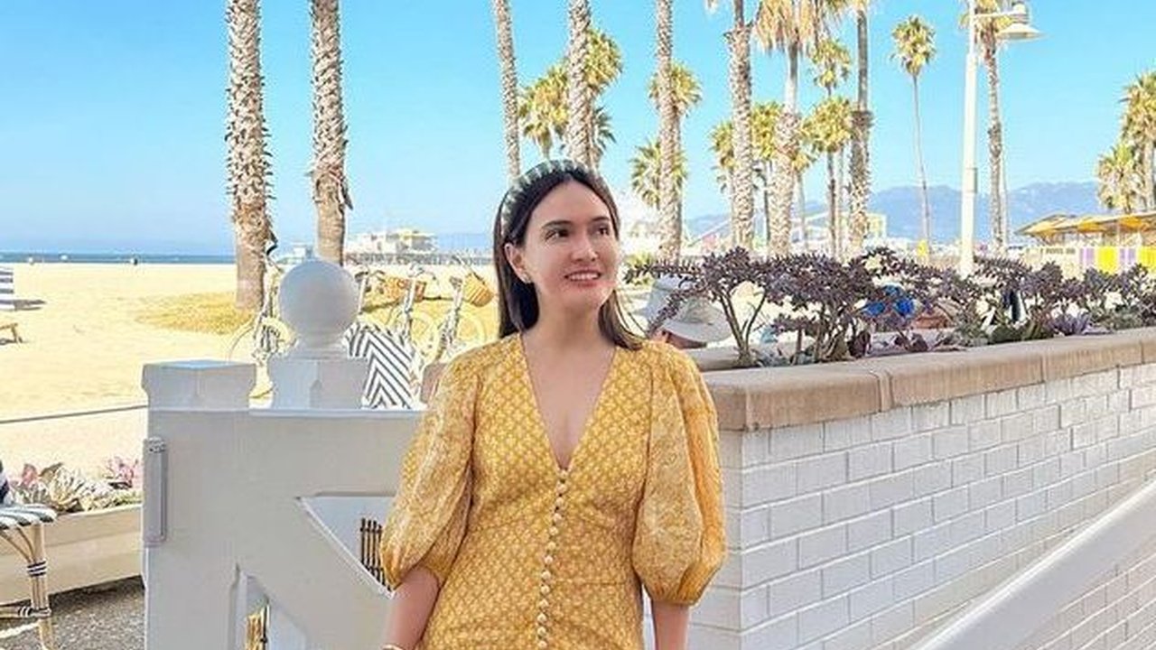 8 Potret Shandy Aulia yang Makin Cantik dan Hot di Amerika