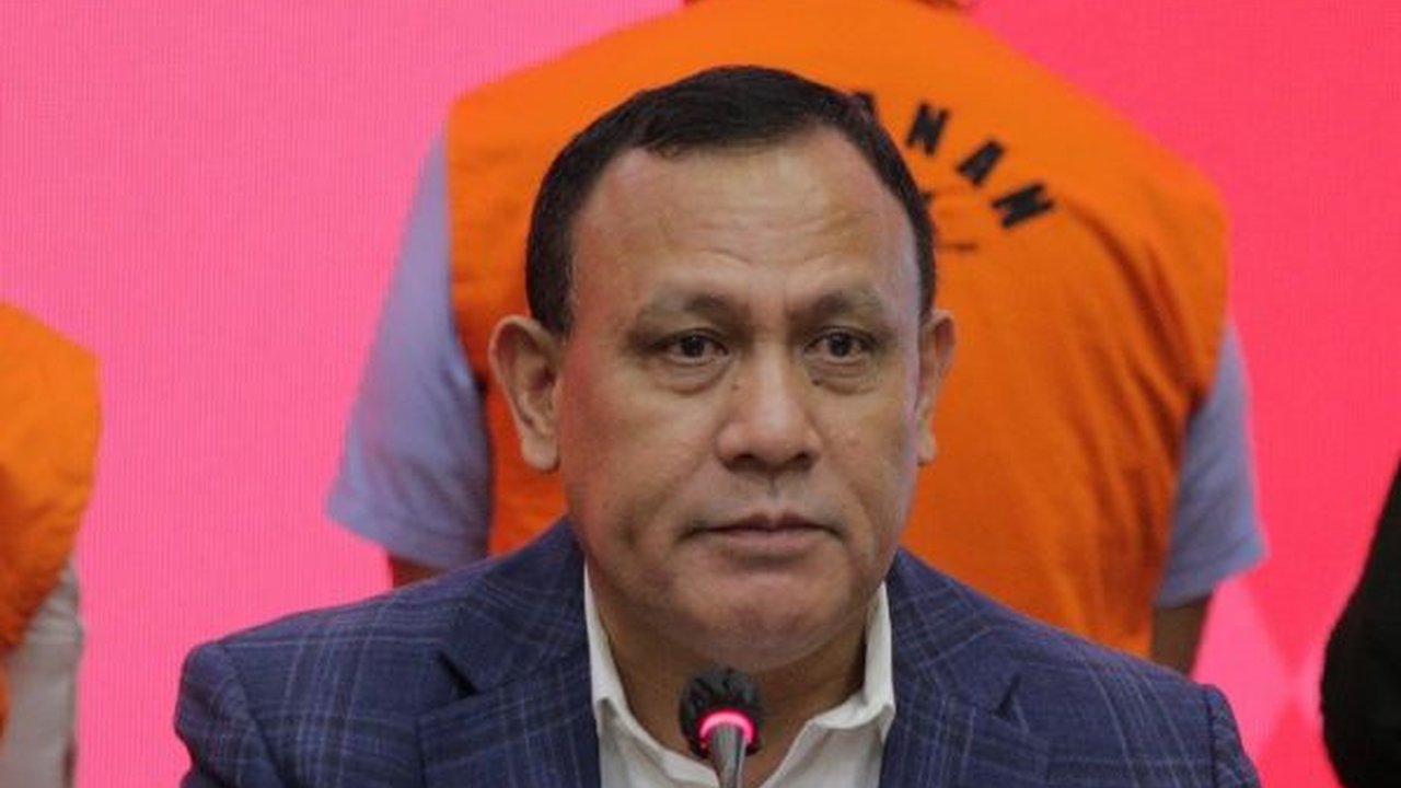 Foto Ketua KPK Firli Bahuri Bertemu Mentan SYL, Polisi Usut Dugaan Pelanggaran Pasal 36 UU KPK