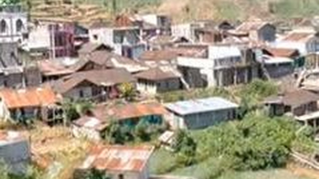 Desa Terpencil di Kabupaten Batang Ini Hanya 8 Jam Terkena Sinar Matahari, Ini Penyebabnya