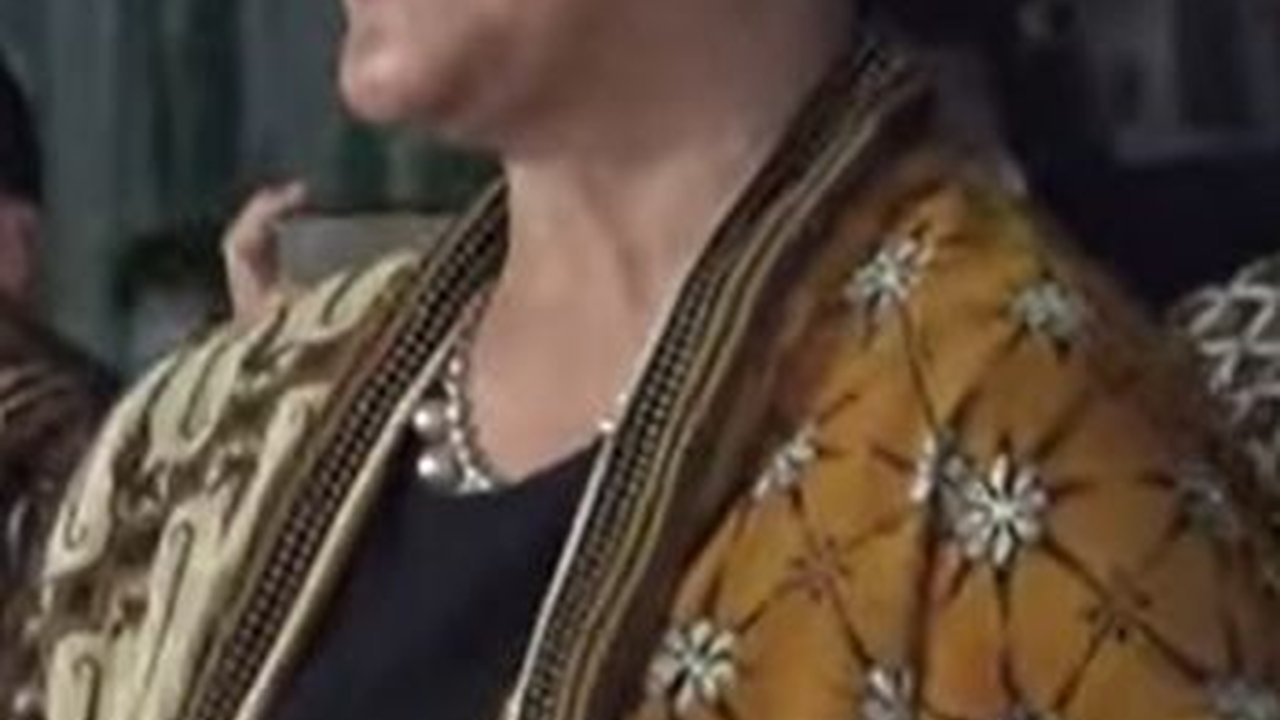 Joget Asyik Iriana Malah Dihina Netizen, Gibran Bereaksi