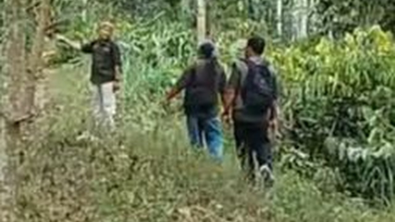 Menguak Jejak Stasiun Kereta Api yang Hilang di Magelang, Kini Jadi Kandang Ayam