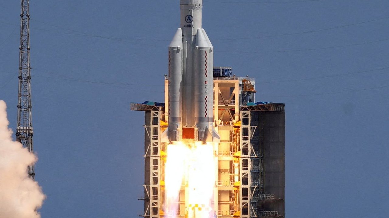 Ambisi Besar Jeff Bezos Luncurkan Satelit Internet, Ingin Saingi Elon Musk