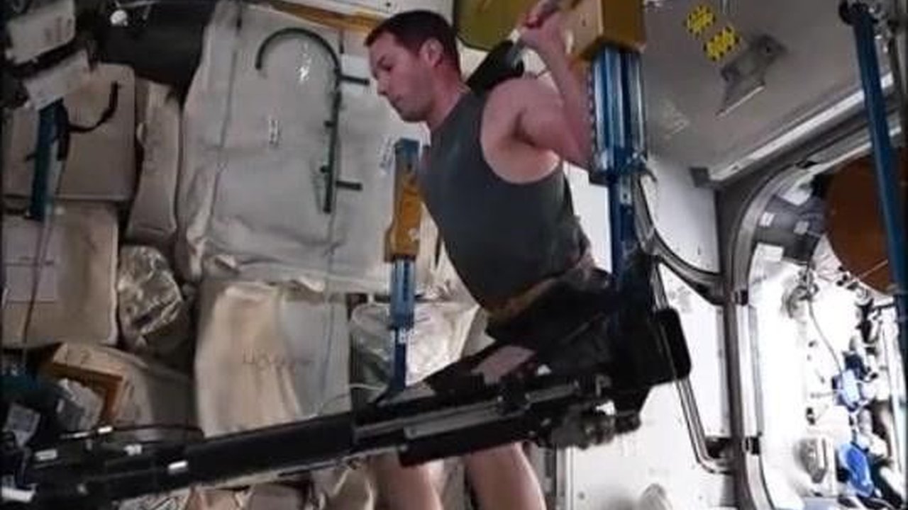 Video: Begini Cara Astronot 
