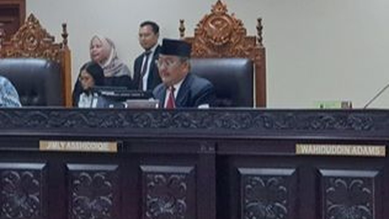 VIDEO: Ketua MKMK Ungkap Masalah Etik, Ada Hakim MK Emosi Luapkan Amarahnya