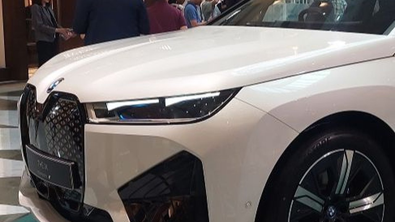 Pimpin Pasar EV Premium, BMW Indonesia Unjuk Teknologi Unggulan Mobil Listriknya
