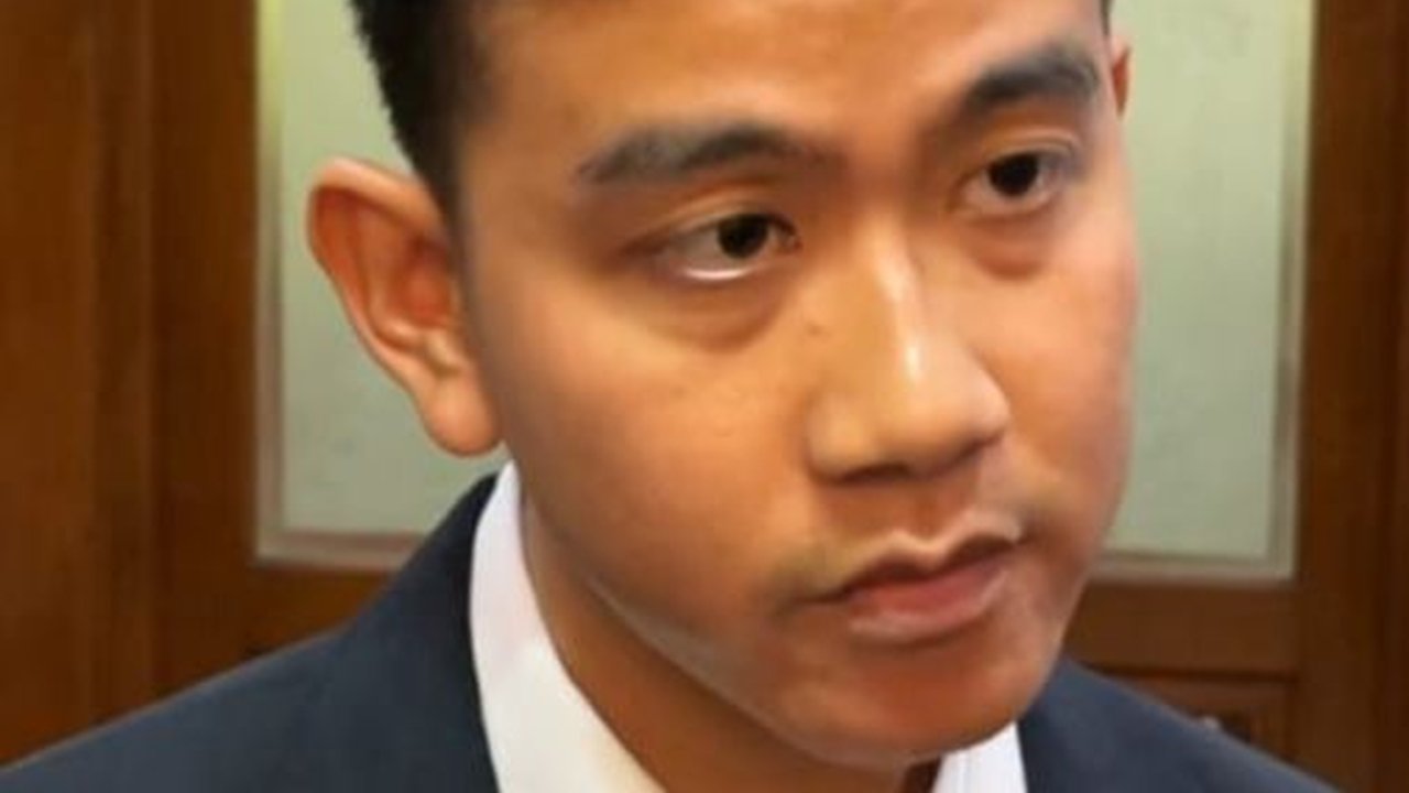 Reaksi Gibran Sang Paman Anwar Usman Dicopot dari Jabatan Ketua MK