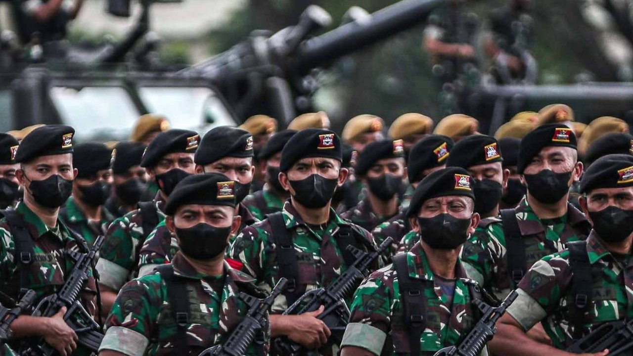 Kisah Haru Pensiunan TNI AD Asuh Anak Sahabat yang Wafat Hingga Jadi Bintara, 'Tugas Saya Selesai, Alm Bapakmu Pasti Bangga'