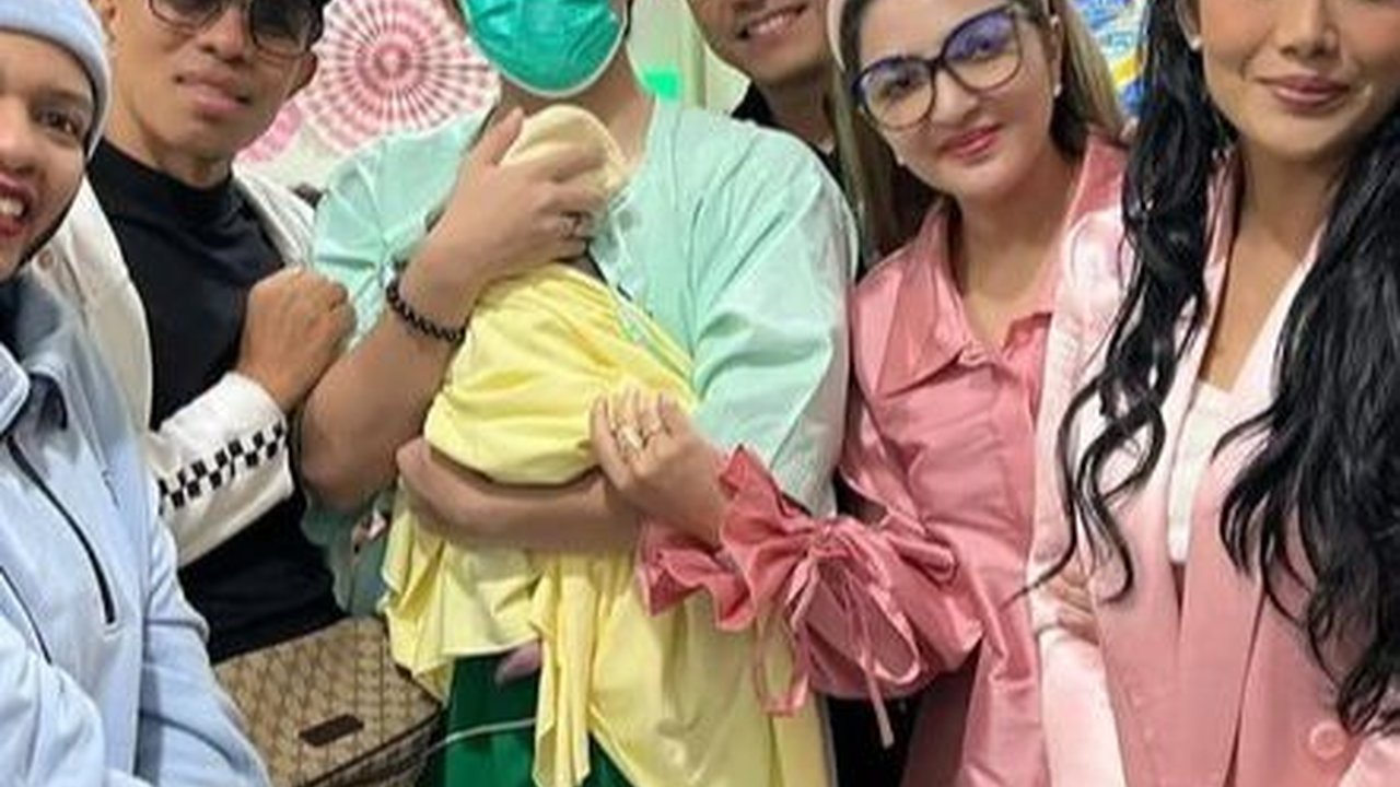 Melahirkan Anak Kedua di Tanggal Cantik, Intip Potret Perjalanan Kehamilan Aurel Hermansyah