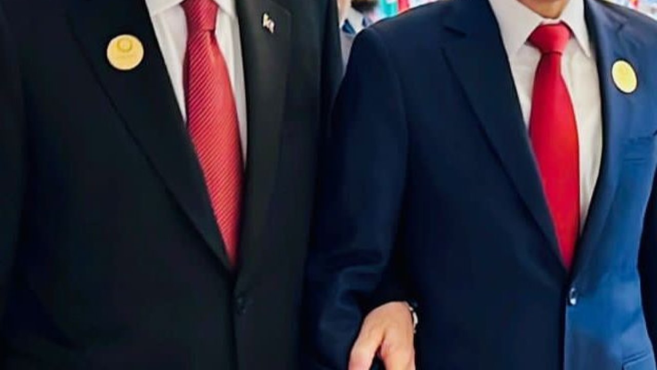 Indonesia-Turki Bahas Bantuan untuk Palestina, Erdogan Gandeng Erat Jokowi