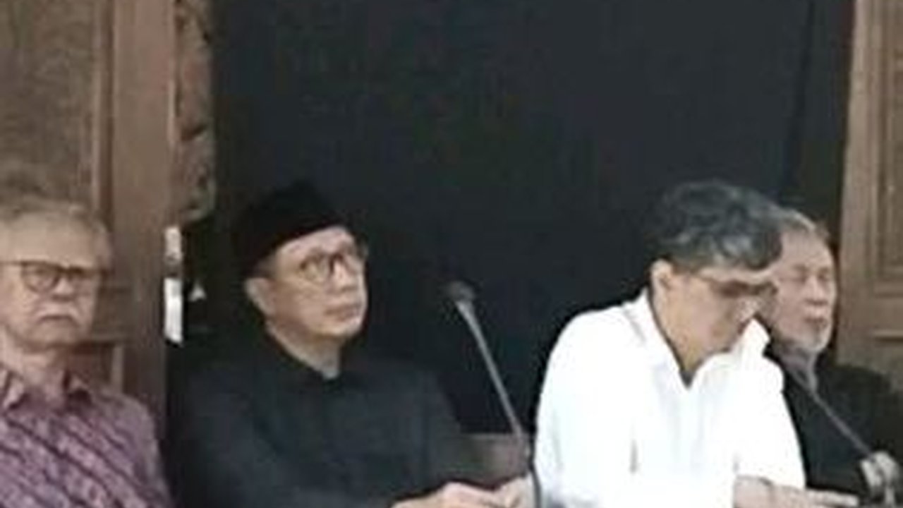Sejumlah Tokoh Nasional Temui Gus Mus di Rembang, Curhat Kondisi Negeri Ini