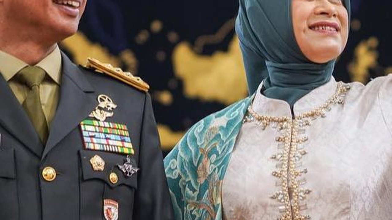 Istri Jenderal Agus Subiyanto jadi Ibu Asuh Taruna Akmil, Momen Lagi Sambutan Anggun Banget