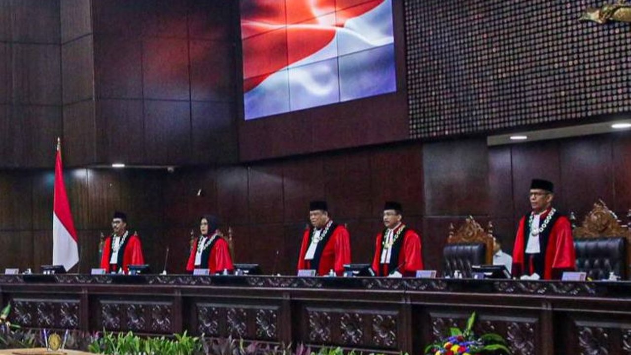 VIDEO: Pelantikan Suhartoyo Jadi Ketua MK Tak Dihadiri Anwar Usman