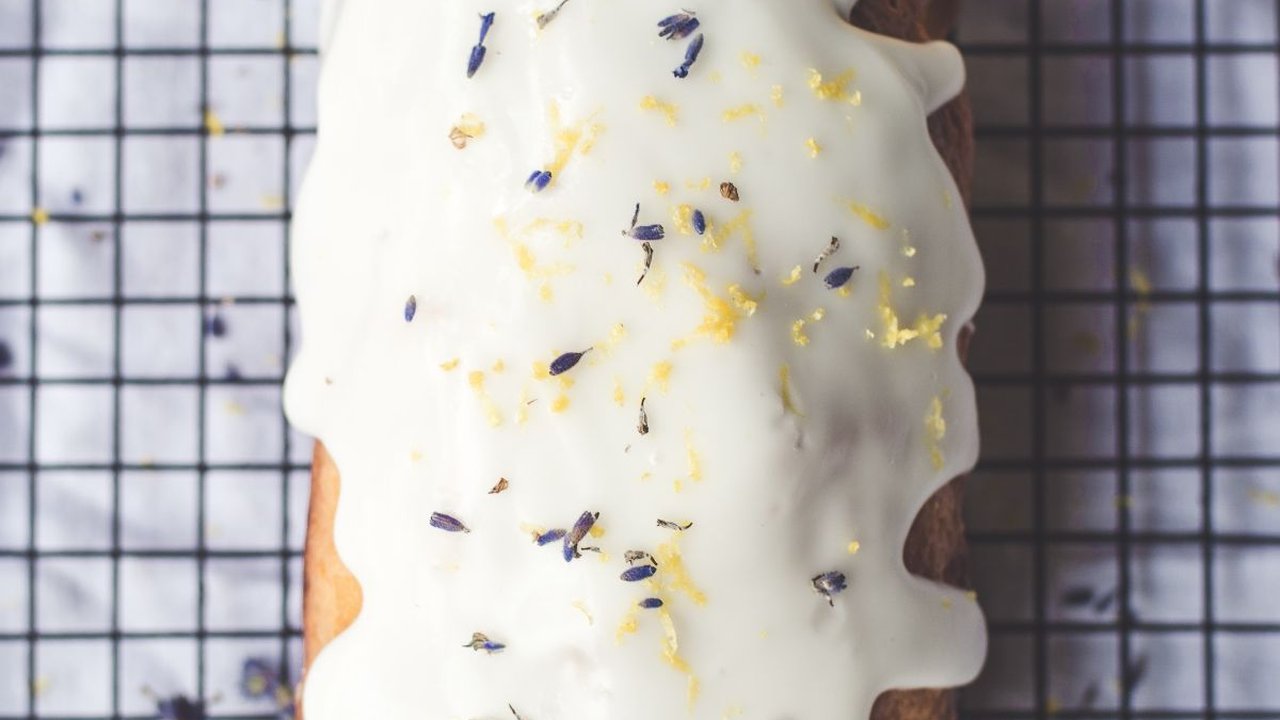 Resep Vanilla Sponge Cake Lembut, Enak, dan Mudah Dibuat untuk Suguhan Berbagai Acara