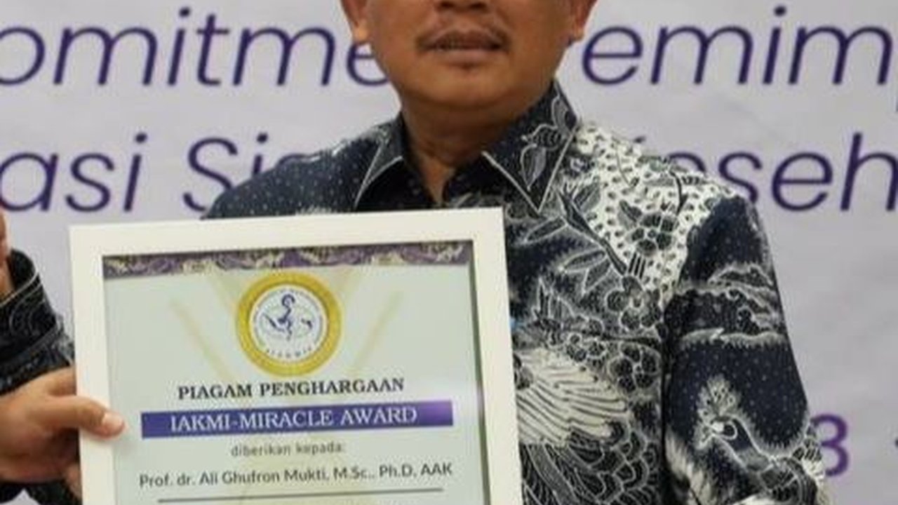 Beri Kontribusi Pembangunan Kesehatan, BPJS Kesehatan Raih Penghargaan IAKMI-Miracle Award