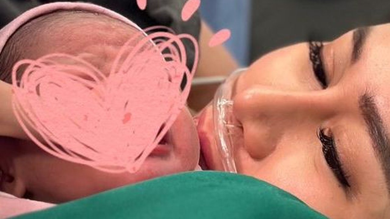 Pengakuan Pilu Denise Chariesta Saat Melahirkan Tanpa Suami dan Mengaku Iri Pada Aurel Hermansyah