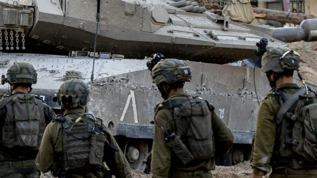 Israel Kepung Gerbang Rumah Sakit Al-Shifa di Gaza, Ratusan Pasien Terperangkap