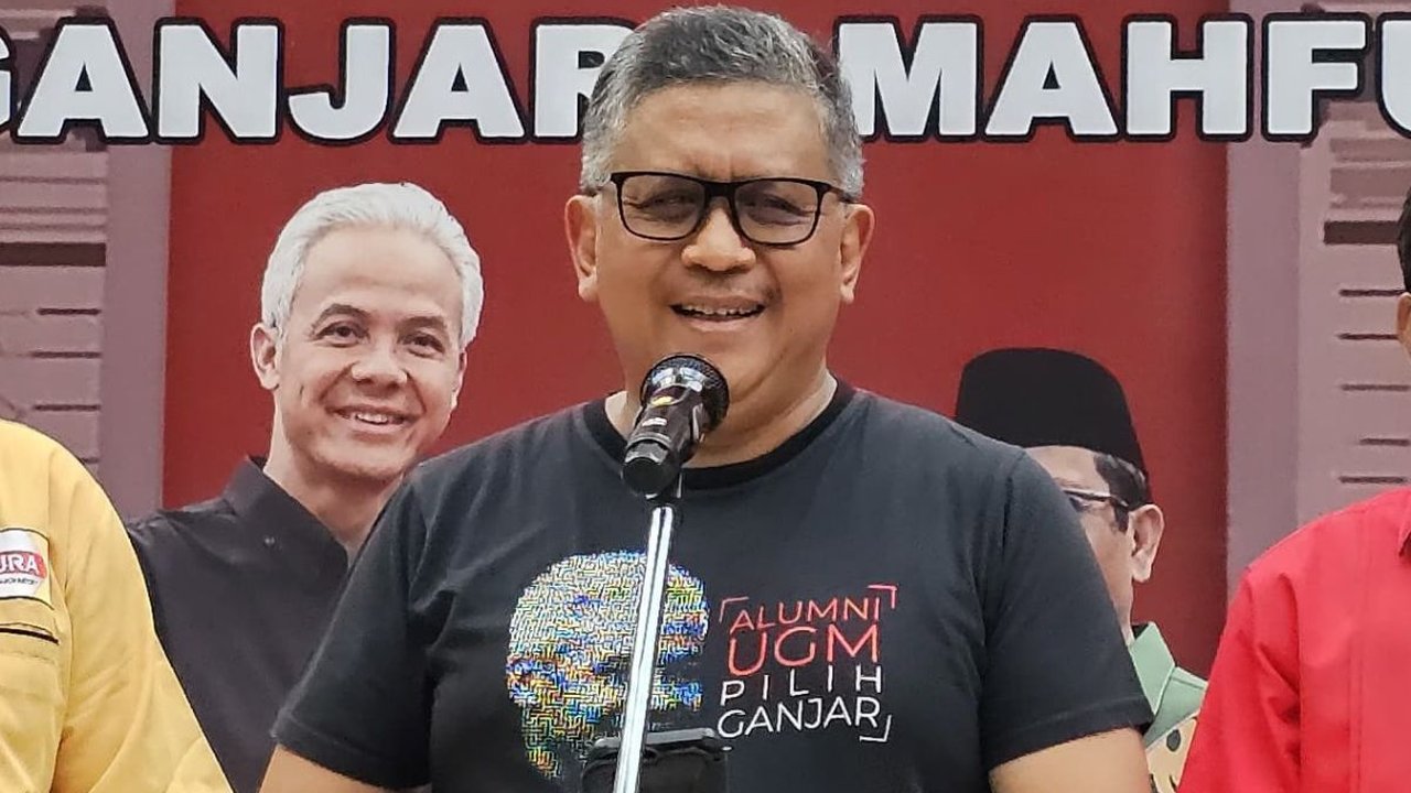 VIDEO: Hasto & Adian PDIP Dipolisikan Atas Pencemaran Nama Baik Jokowi