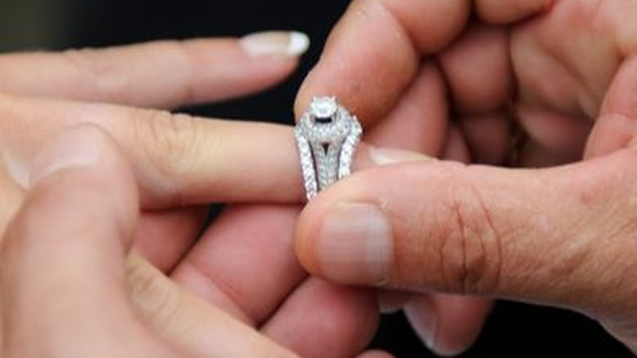 45 Ucapan Wedding Day Romantis Penuh Doa, Paling Bisa Bikin Mempelai Terkesan