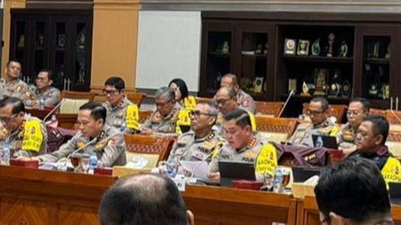 VIDEO: Johan Budi PDIP Keras Ingatkan Polri Tidak Terbawa Drama Politik