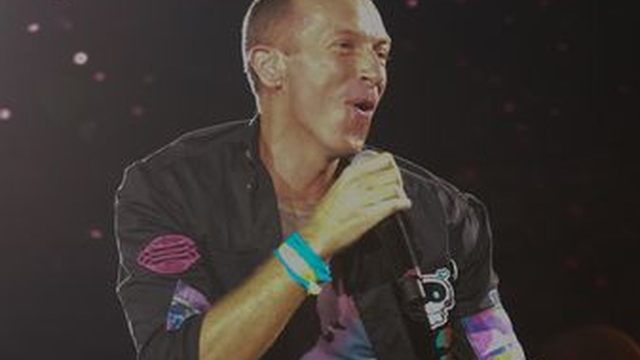 Chris Martin Sapa Penonton Pakai Pantun, 11 Foto Penampilan Coldplay 'Sihir' SUGBK!